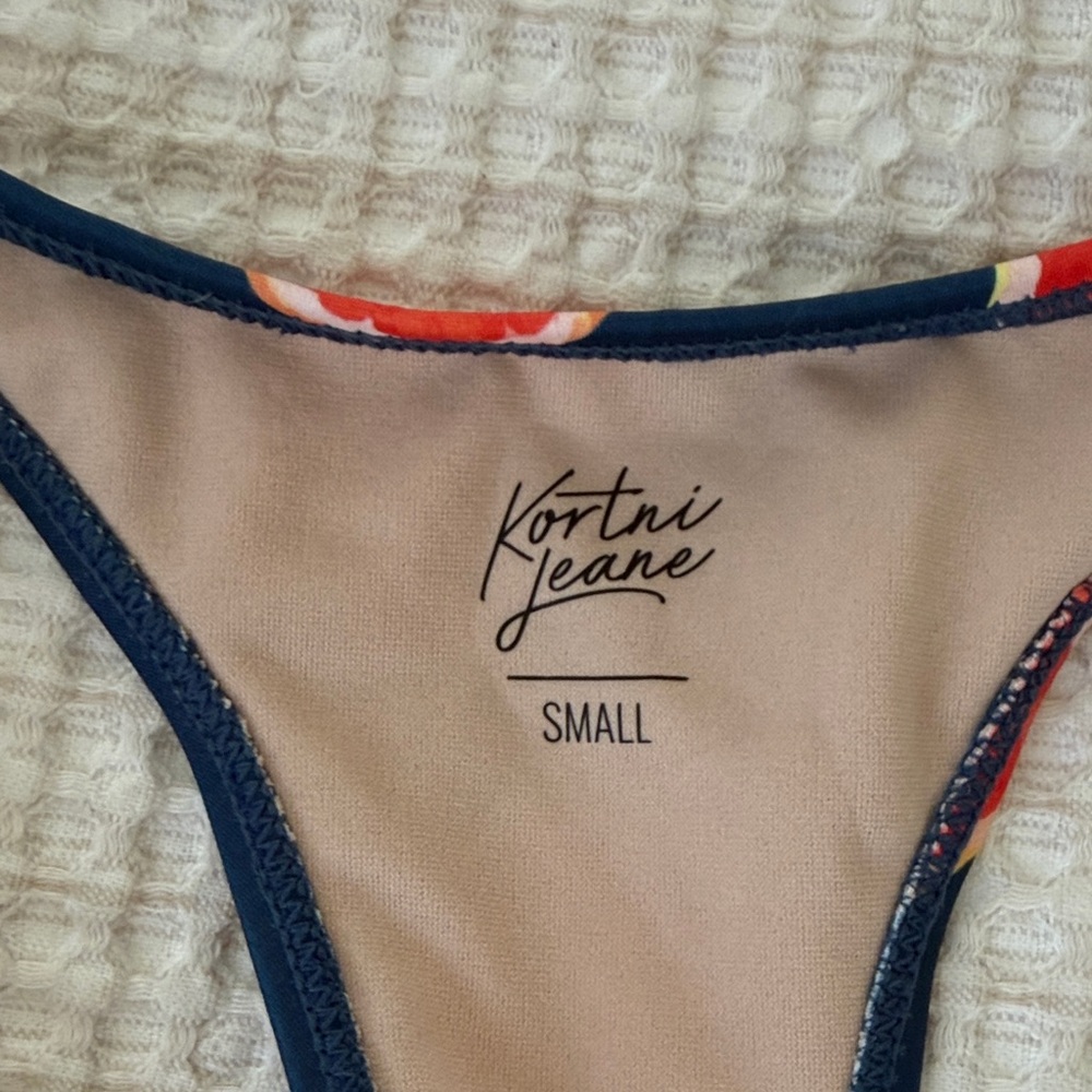 Kortni Jeane Navy Swim Crop Top with Red Citrus Print - Picture 3 of 4